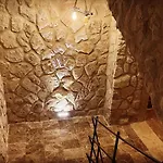 Ala Stone * Γκόρεμε