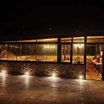 Ala Stone Γκόρεμε