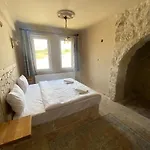 Hotel Ala Stone