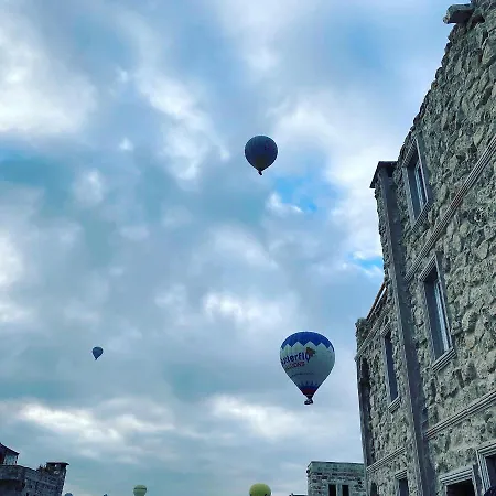 Ala Stone House Hotel *