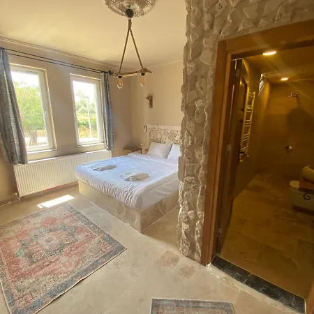 Ala Stone - Balloon View Experience Hotell
