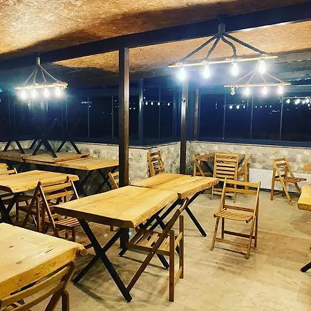 Hotel Ala Stone House