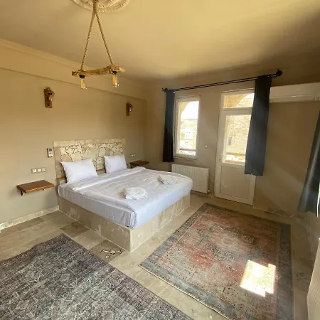 Ala Stone House Готель *