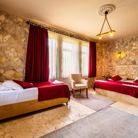 Ala Stone Hotel *